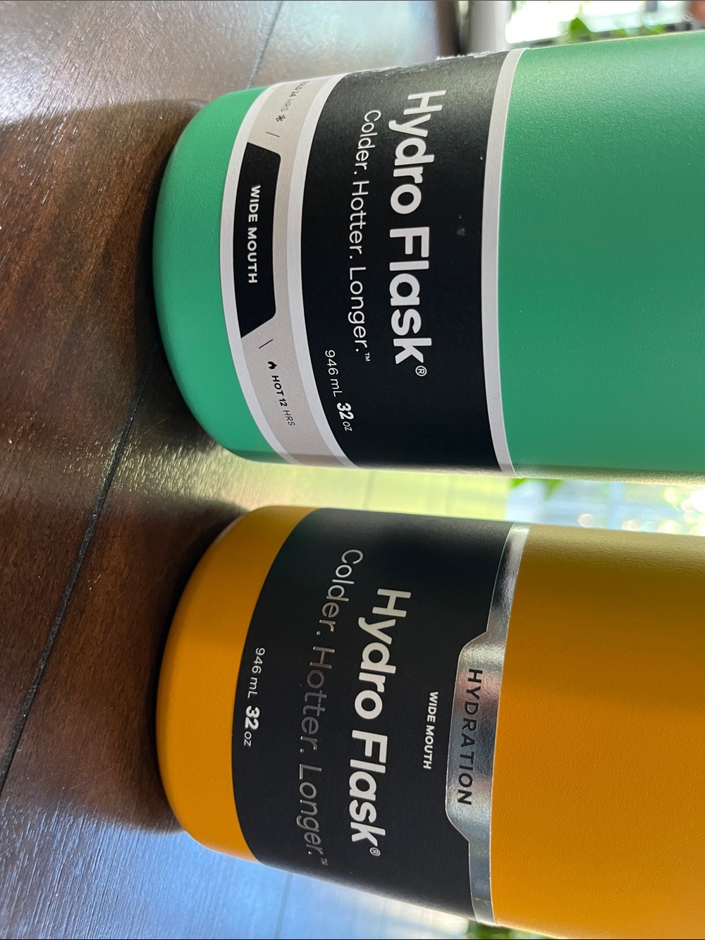 Hydro Flask Stainless 32 oz Bottle — Green & Yellow NEW - Picture 3 of 3